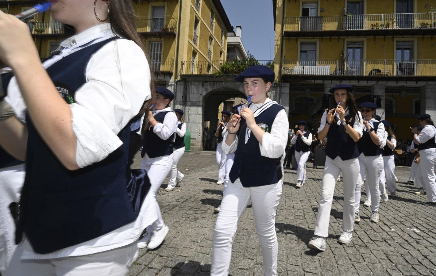 Tolosa, firme en su día grande y en un sofocante calor