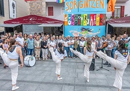 Gaur arratsaldean, Okendo plazako txosna gunean, Sorgin Jaien txupinazoa burutuko da.