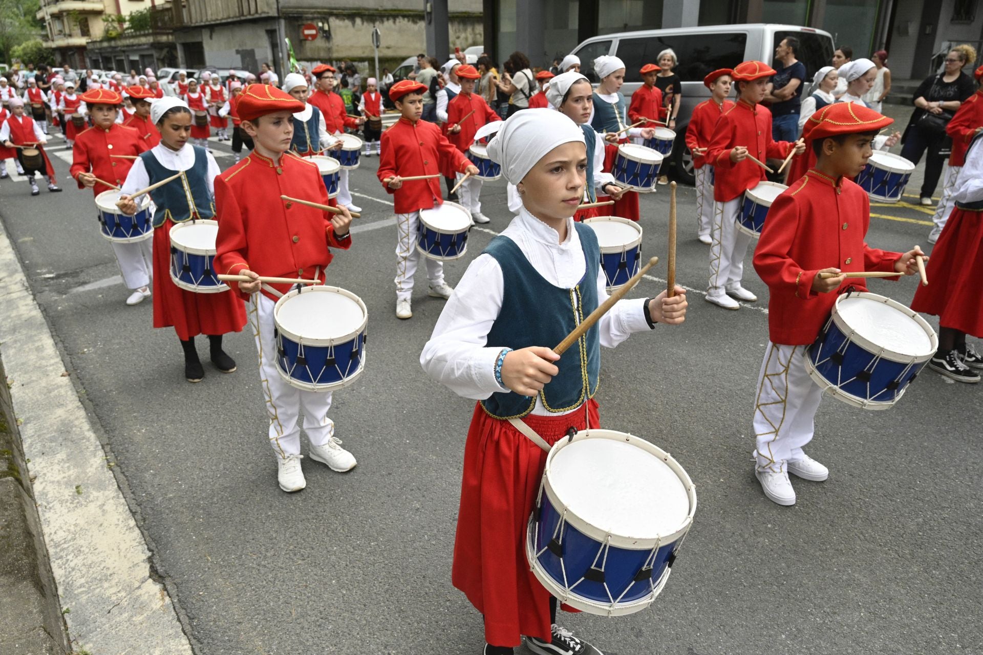 Datorren urtera arte, agur San Joan!