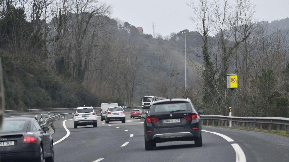 El radar con un límite de 80 km/h de la curva de Bedua en la AP-8 en Zestoa sigue siendo el más sancionador de Euskadi.