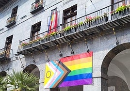 Udalak Sexu Askapenaren eta Harrotasunaren egunarekin bat egin du.