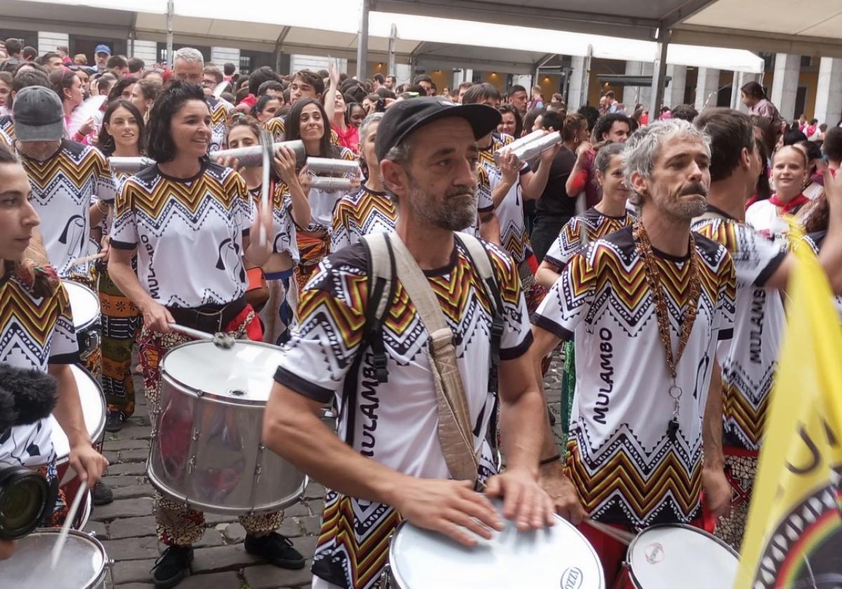 Sin duda, la kalejira con Mulambo ha sido uno de los momentos más espectaculares que he visto en estos Sanjuanes.