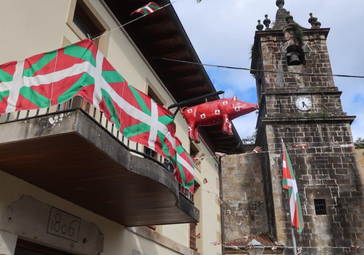 Txerri gorriaren jaitsierarekin emango diote hasiera eguerdian herriko jaiei Mutiloan.