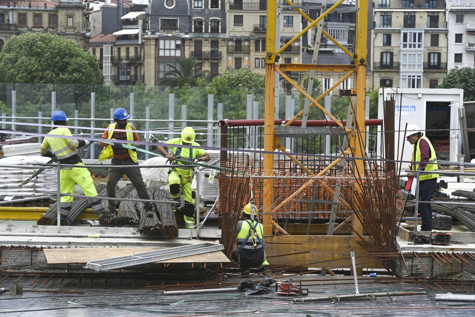 La futura plaza de Atotxa contará con césped y especies vegetales