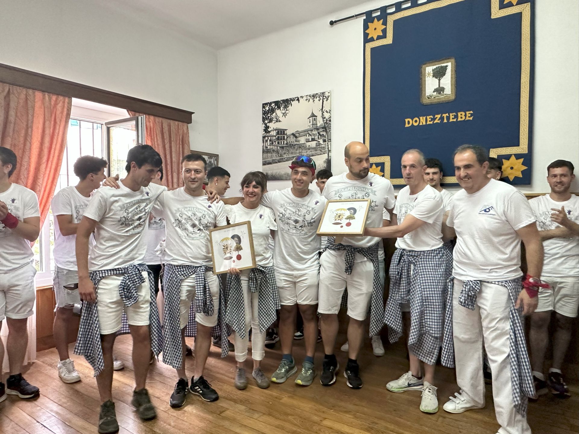 Erreka y Doneztebe Futbol Taldea lanzan el txupinazo en Doneztebe