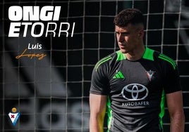 Luis López llega para defender la portería del Eibar