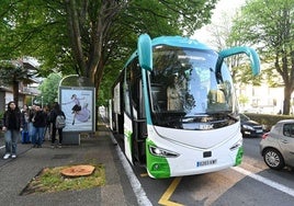 Imagen de archivo de un autobús de Lurraldbus en San Sebastián.