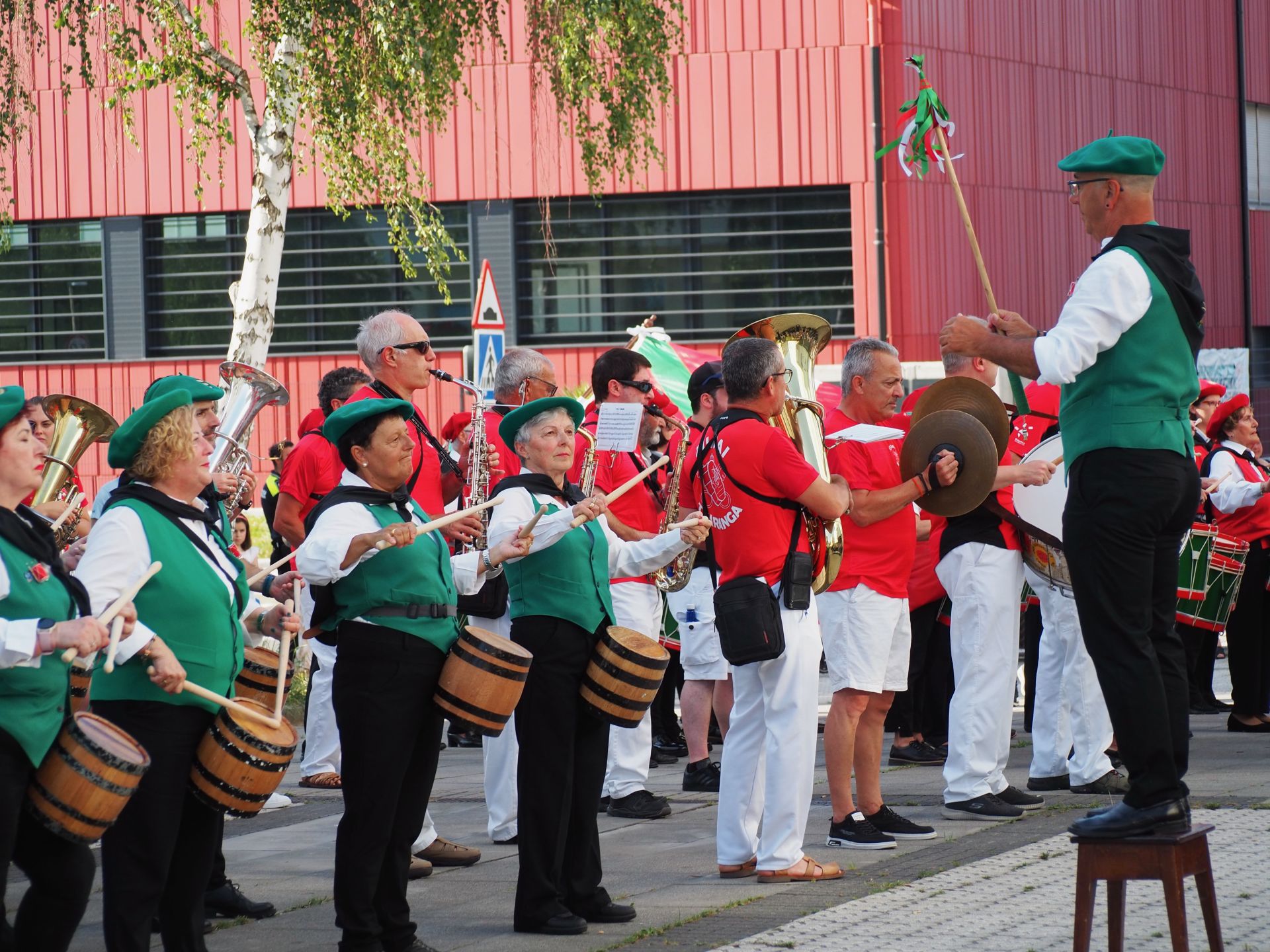 Zumaia disfruta de sus fiestas patronales en honor a San Pedro