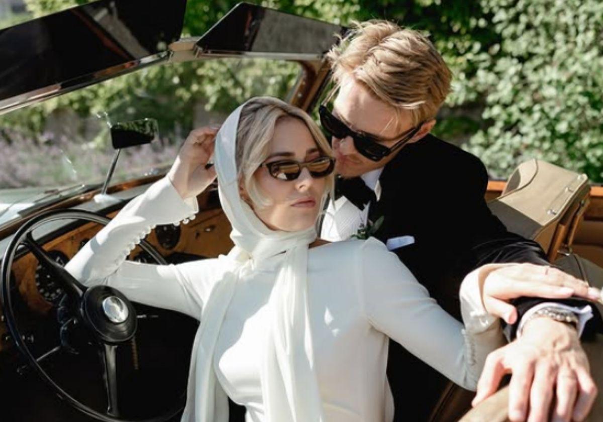 Martin Odegaard, capitán del Arsenal, junto a su esposa Spilling.