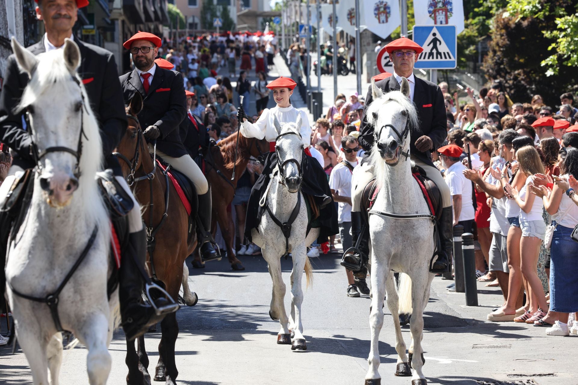 Irun vive una intensa víspera del gran día del año