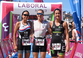 Mikel Arrasate y Mikayla Messer brillan en el Triatlón Memorial Onditz