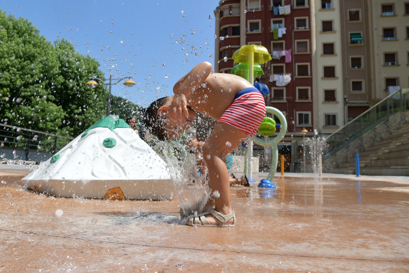 Gipuzkoa despide junio con ola de calor