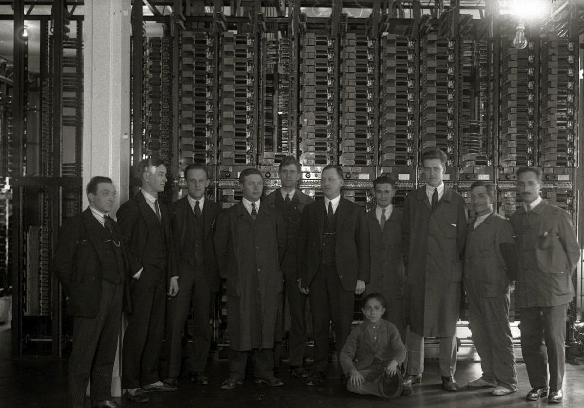 Instalaciones donostiarras del teléfono automático, en 1926.