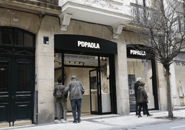 Joyería PdPaola, cerrada recientemente en la calle San Marcial 16.