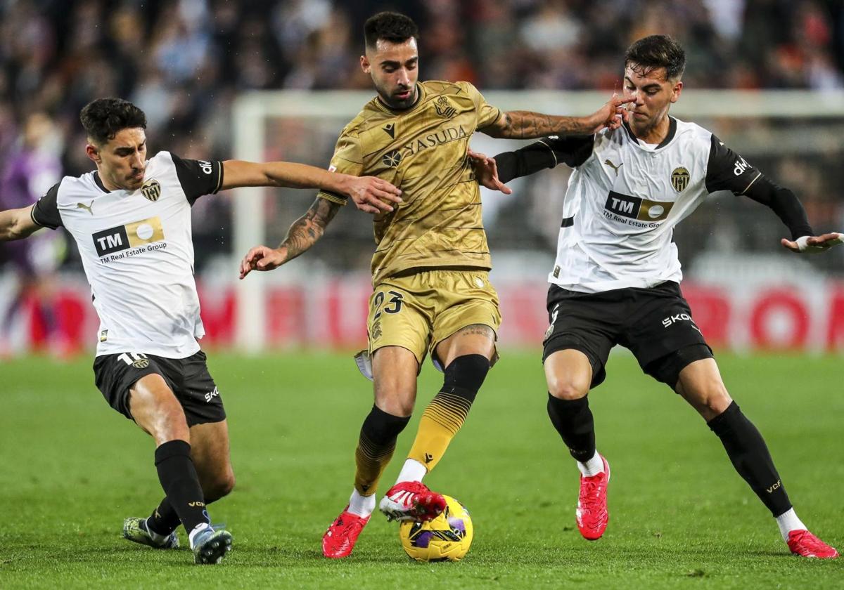 La Real comenzará la liga en Valencia