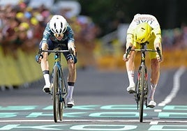 Vingegaard supera por centímetros a Pogacar en la 11ª etapa de 2024 .