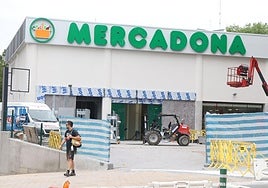 Al Mercadona de Bidebieta le quedan tres semanas de obra para abrir sus puertas en San Sebastián.