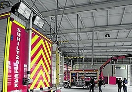 Camiones en el parque de bomberos de Garbera