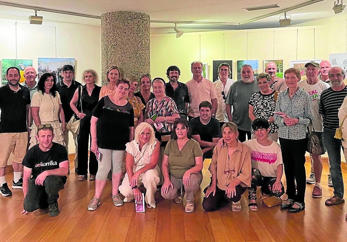 Los artistas locales de BEAR volvieron a reunierse para ofrecer una interesante exposición con sus trabajos del presente curso.