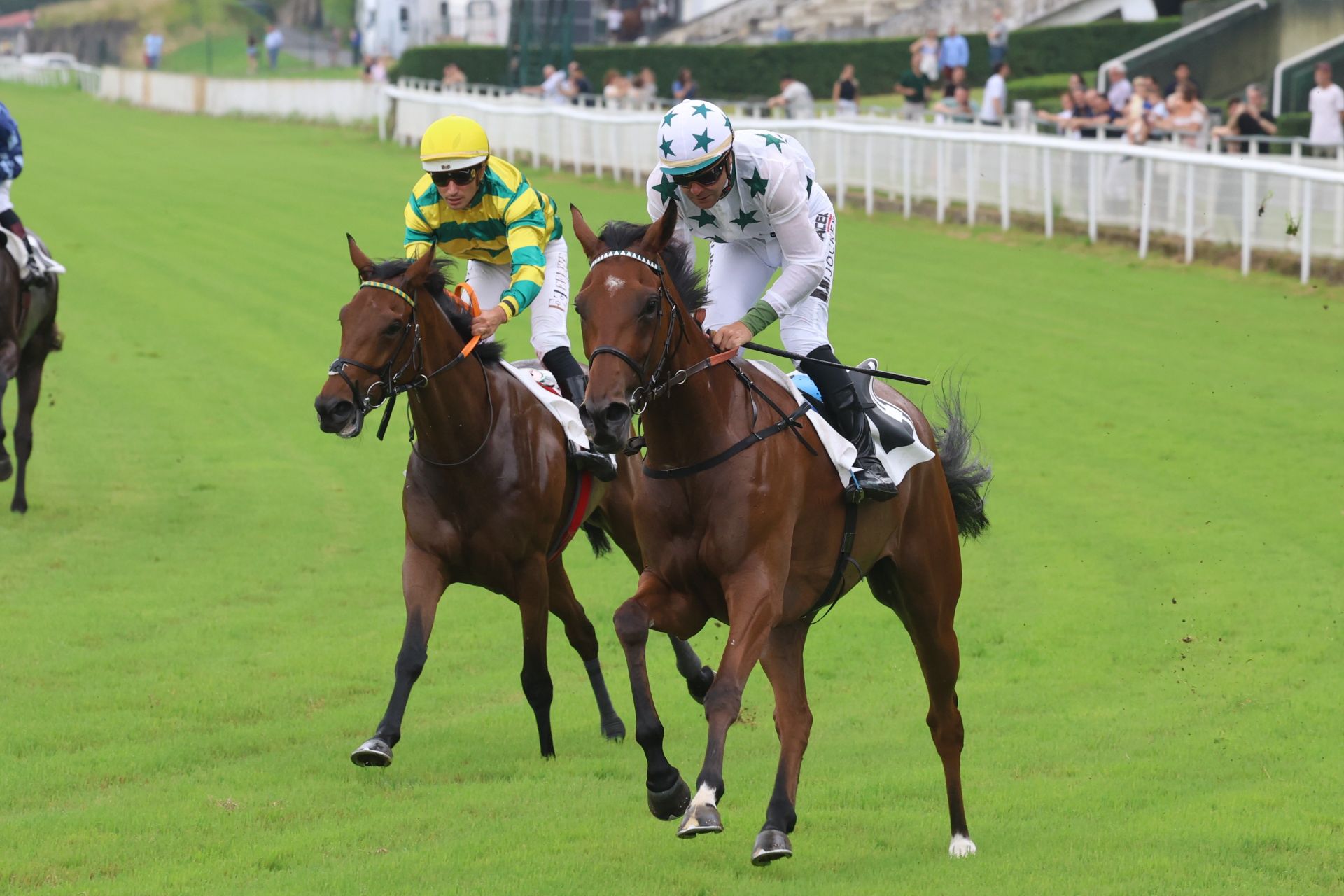 Carrera de caballos en el hipódromo de San Sebastián