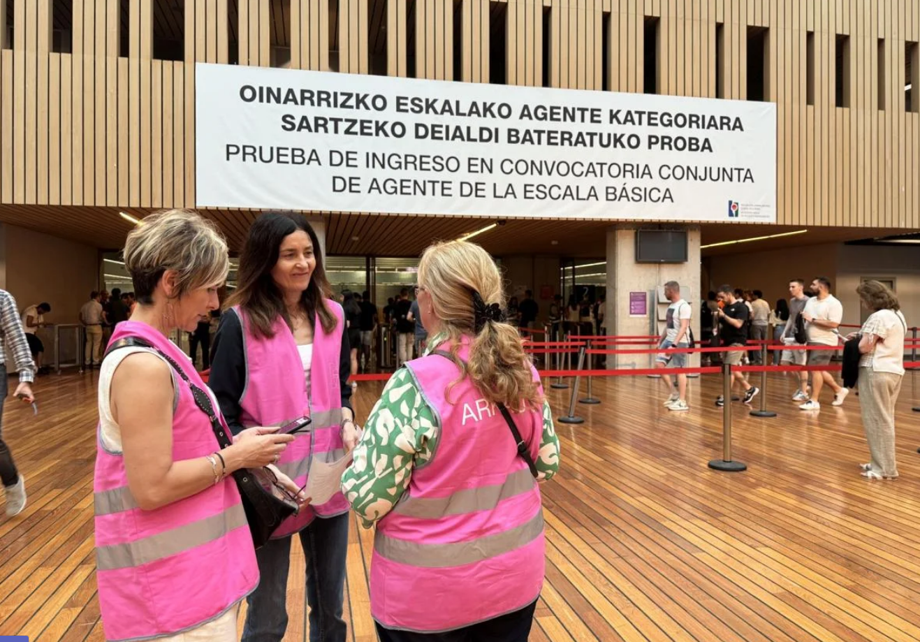 Permanece incomunicada durante horas para hacer el examen de la OPE de Policía por la noche debido a su religión
