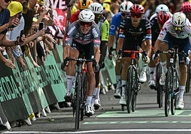 Jon, ponte el casco...