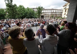 Un año más fueron muchos los que se concentraron para reivindicar la memoria de Nagore.