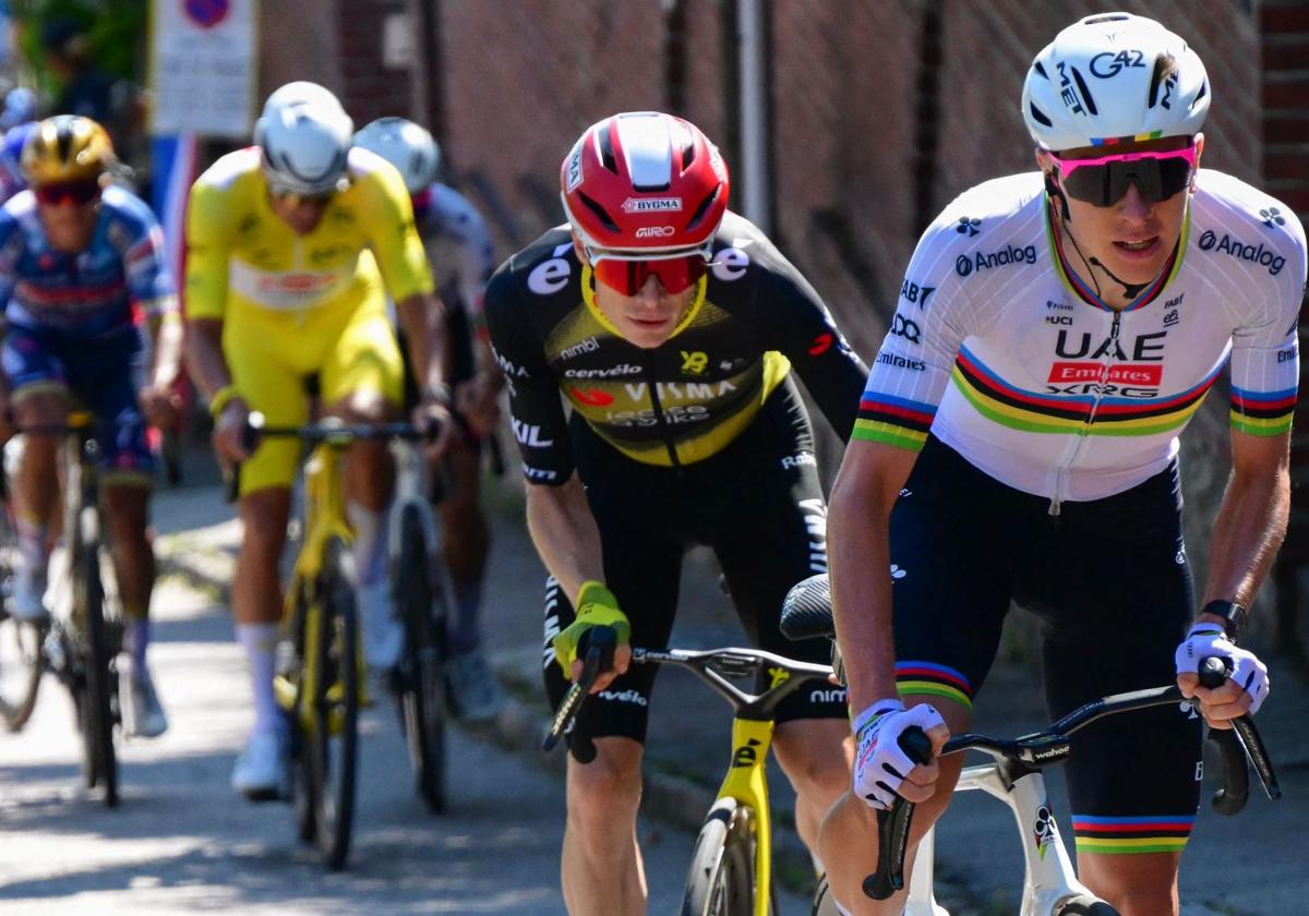 Vingegaard fue el único capaz de seguir la arrancada de Pogacar.