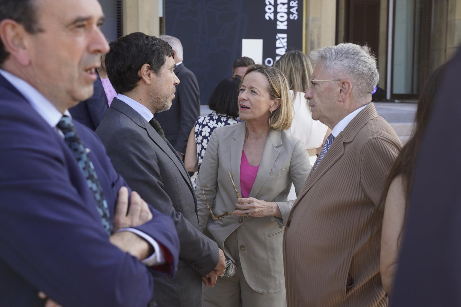 Los Korta premian a Jainaga en una defensa del arraigo de las empresas vascas