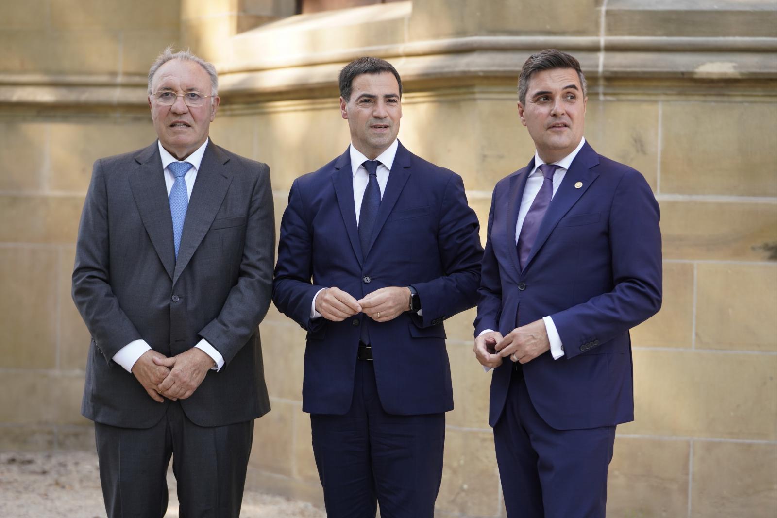 Los Korta premian a Jainaga en una defensa del arraigo de las empresas vascas