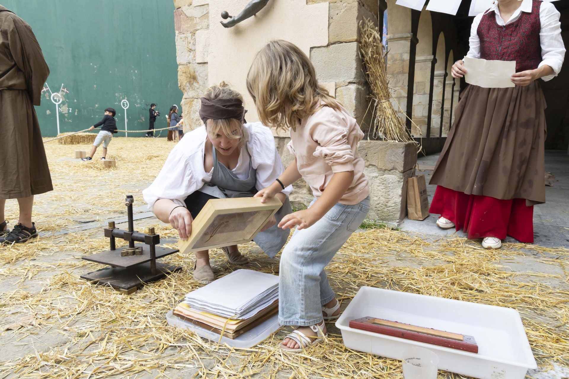 Segura recupera su feria medieval diez años después