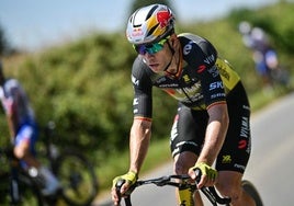 Wout van Aert, durante la octava etapa del Tour de Francia.