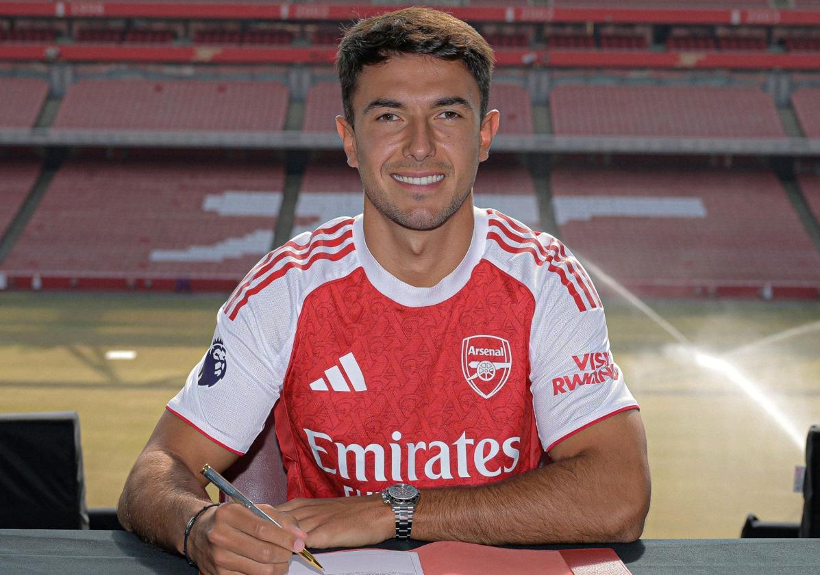 Zubimendi, durante su presentación con el Arsenal.
