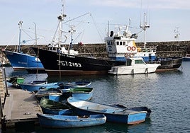 Imagen de archivo de un barco pesquero en Gipuzkoa.