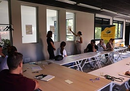 Representantes de las cinco empresas participaron en una mesa redonda el pasado miércoles.