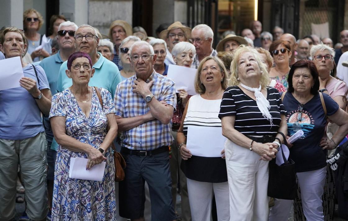 Homenaje a tres vecinos de Hernani en las Fiestas del Carmen