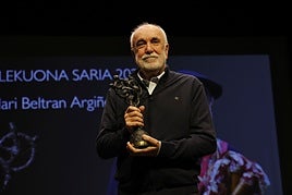 2024an Juan Mari Beltranek jaso zuen Manuel Lekuona Saria.