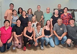 Heterogéneo grupo de participantes del primer taller 'Sabores del mundo', dedicado a Perú.