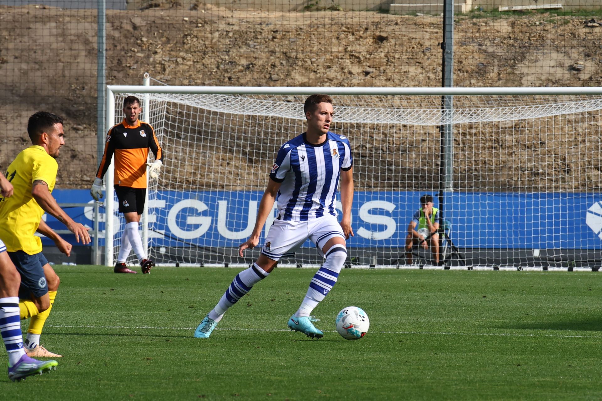 Victoria de la Real en el primer partido de pretemporada