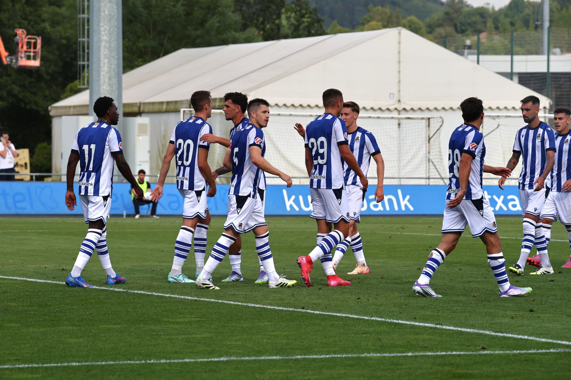 Victoria de la Real en el primer partido de pretemporada