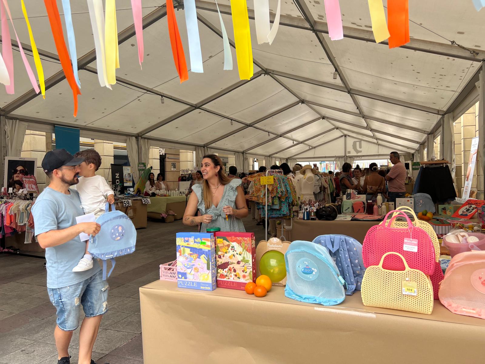 Bi-Tartean despliega sus encantos en la plaza Gernikako Arbola