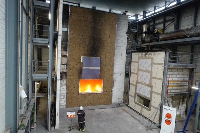 Imagen de una prueba de fuego realizada en el centro que Tecnalia tiene en Azpeitia.