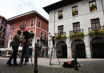 Graves incidentes en Azpeitia al agredir un grupo de jóvenes a policías locales y ertzainas en la comisaría