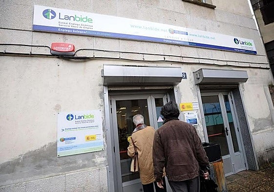 Imagen de archivo de una oficina de Lanbide.