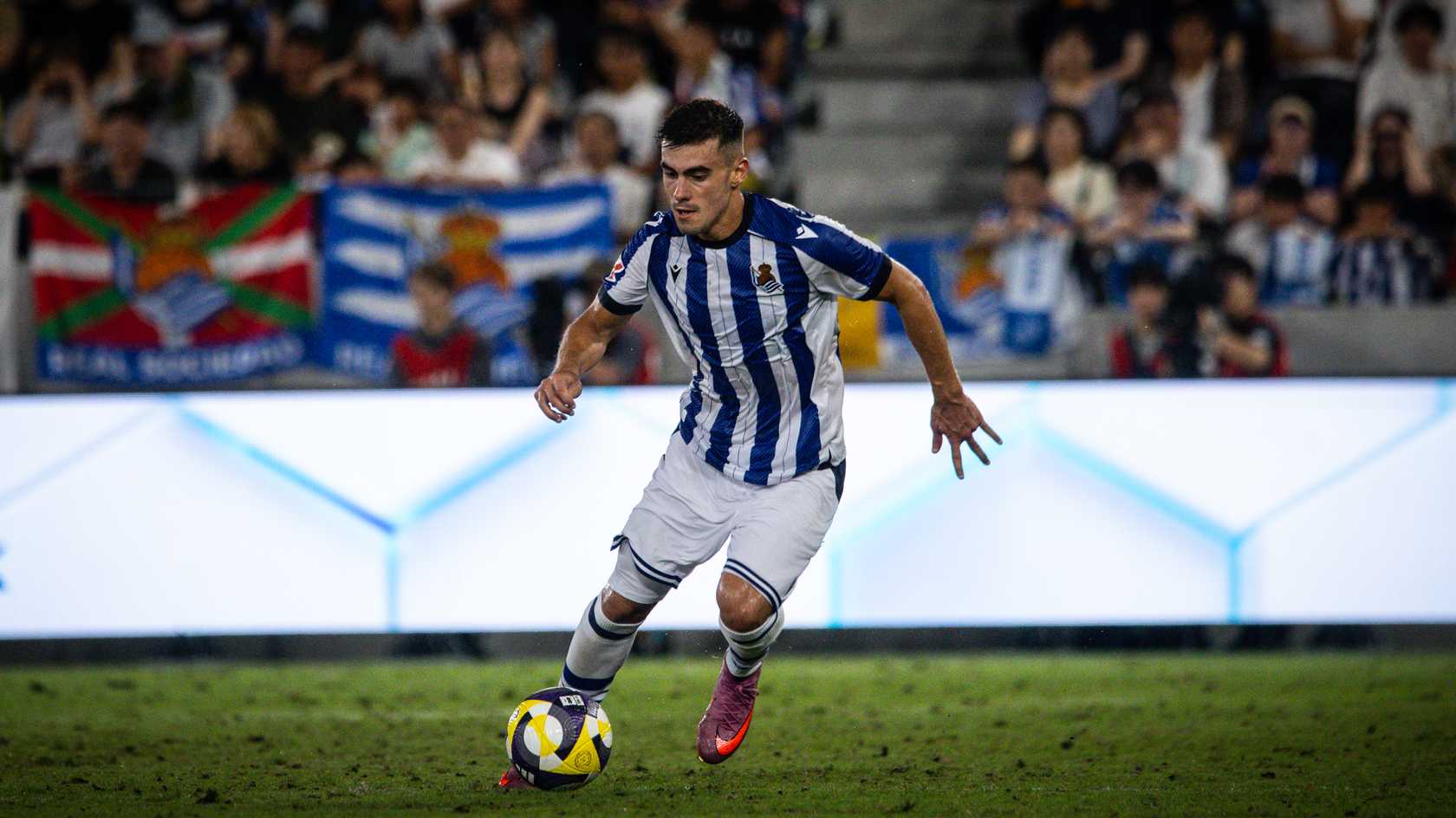 El V-Varen Nagasaki-Real Sociedad, en imágenes