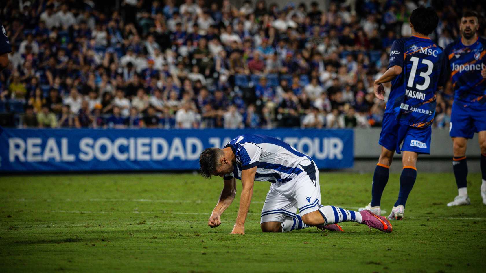 El V-Varen Nagasaki-Real Sociedad, en imágenes