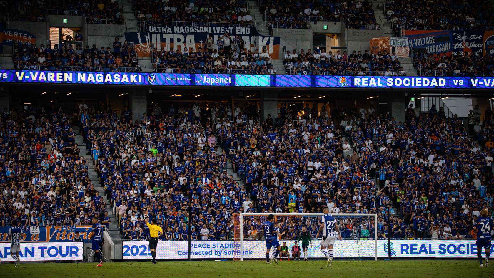 El V-Varen Nagasaki-Real Sociedad, en imágenes