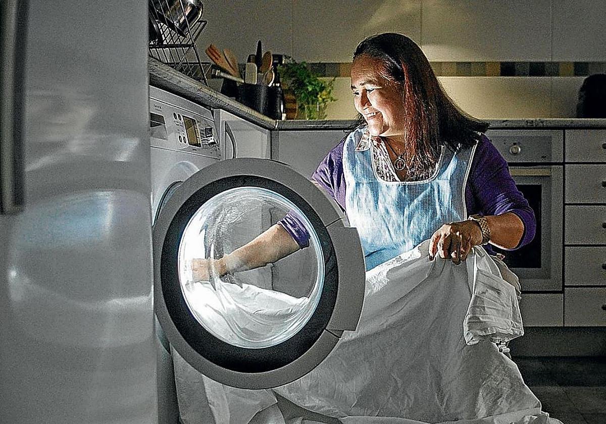 Las empleadas del hogar suelen tener contratos de pocas horas,