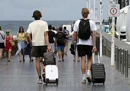 Turistas en San Sebastián.