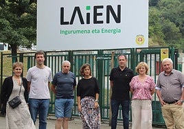 Los alcaldes de la comarca durante su visita institucional.